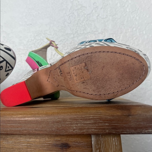 Sophia Webster Multicolor Graphic Platform Heels - Picture 10 of 10